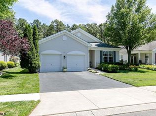 121 Saint Georges Dr, Galloway, NJ 08205
