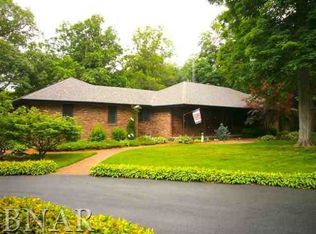 6 Bent Tree Ln, Towanda, IL 61776