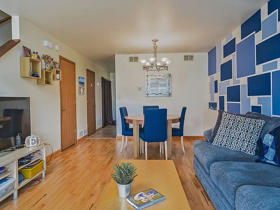4th image of 17440 W Chestnut Ln #7B