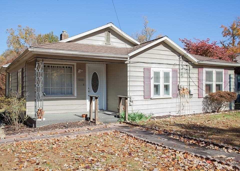 1st image of 600 E Gough Ave