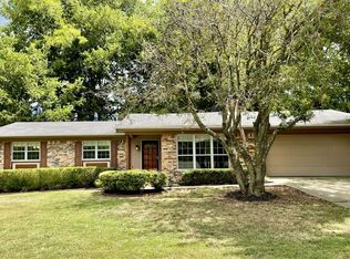 1942 E Overcrest St, Fayetteville, AR 72703