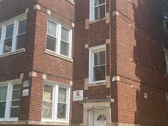 3rd image of 7757 S Paulina St #2