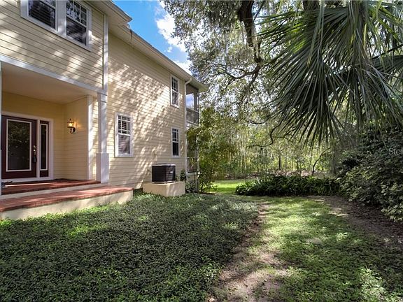 4th image of 803 Lumsden Reserve Dr