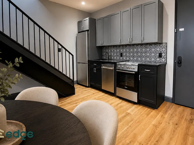 254 Palmetto St #3A — Photo 12