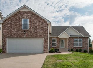 3472 Oak Creek Dr, Clarksville, TN 37040
