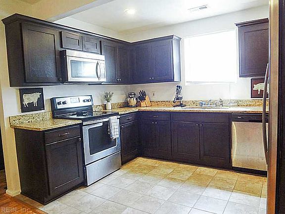 5th image of 3105 Westminster Ave