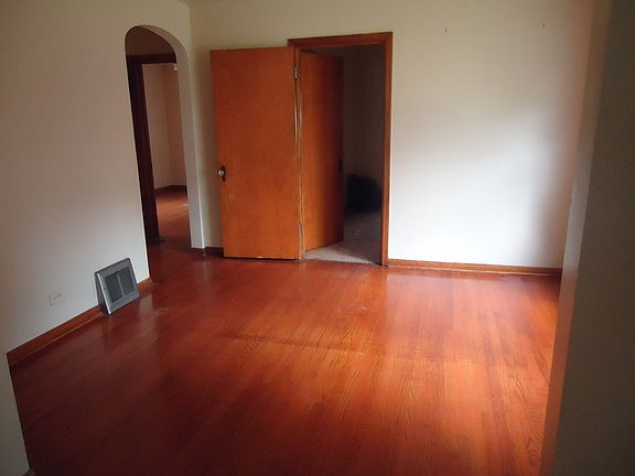 3rd image of 14431 Lowe Ave