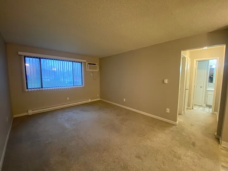 Parkview Apartments — Photo 9