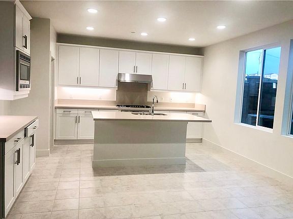 4th image of 1360 Vista Viejo Way
