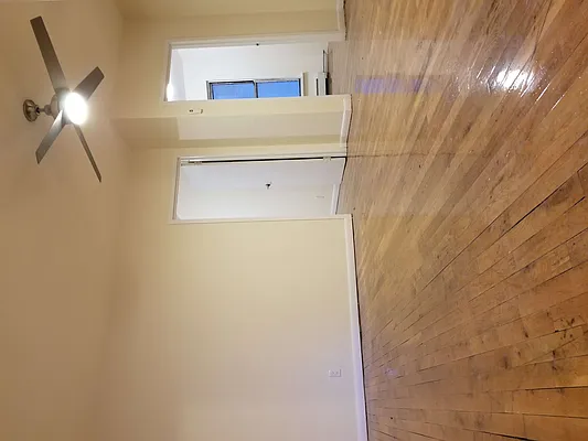 Rented by City Express Realty & Management Corp | media 34