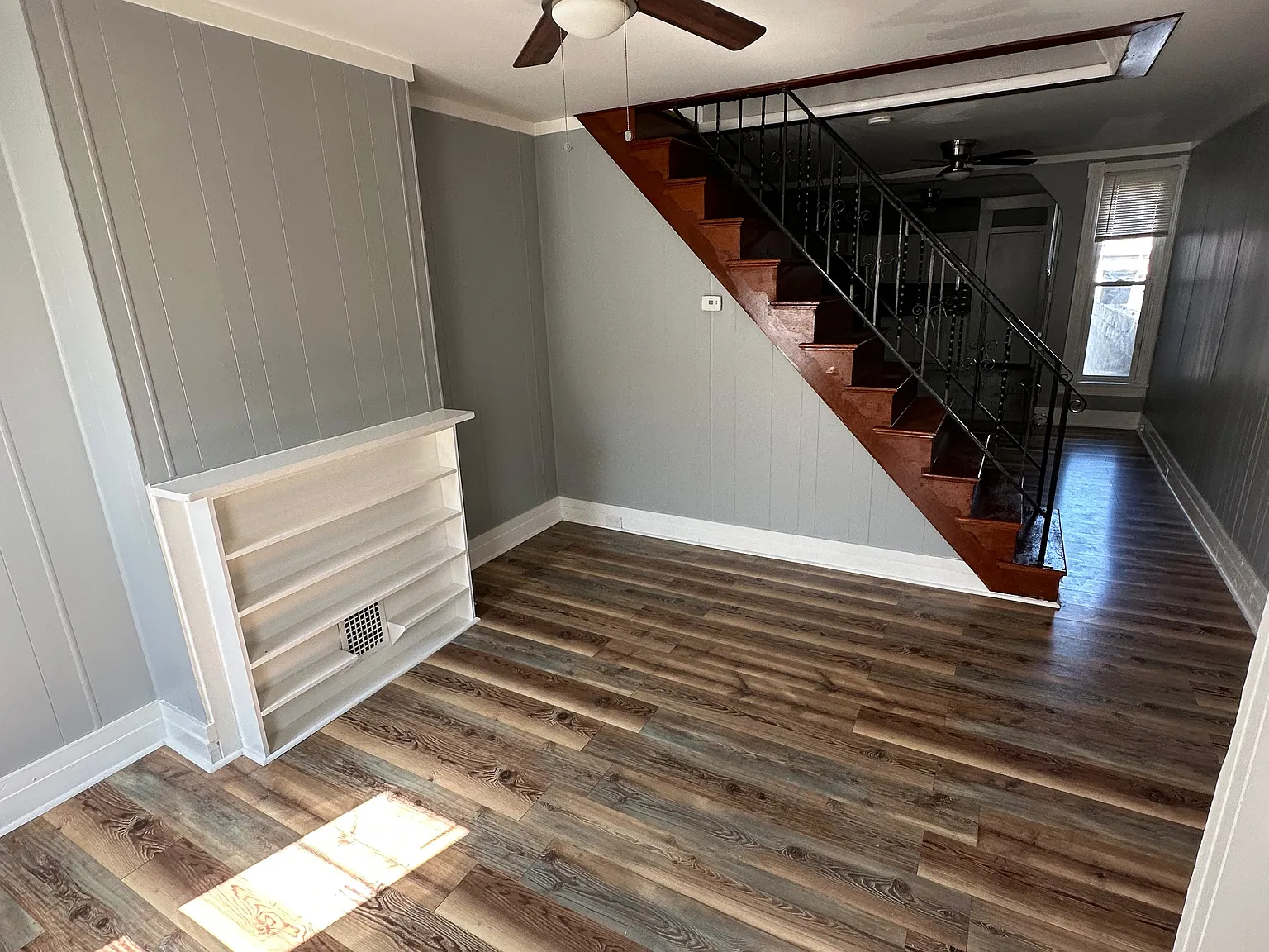3 bed, 1.5 bath, $1,600 — Photo 2