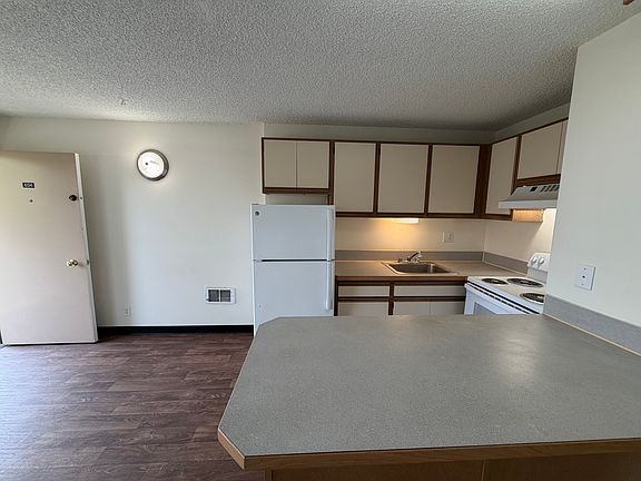 2nd image of 4121 11th Ave NE #404