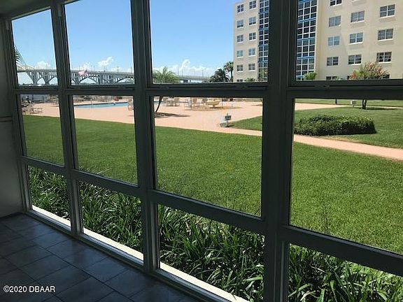 4th image of 1224 S Peninsula Dr APT 109