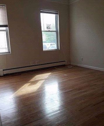3rd image of 6130 56th St #1FL