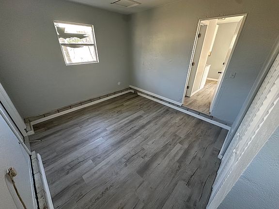 4th image of 1746 21st Ave S #B