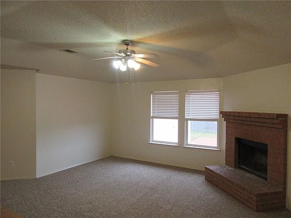5th image of 113 Pebble Creek Ln