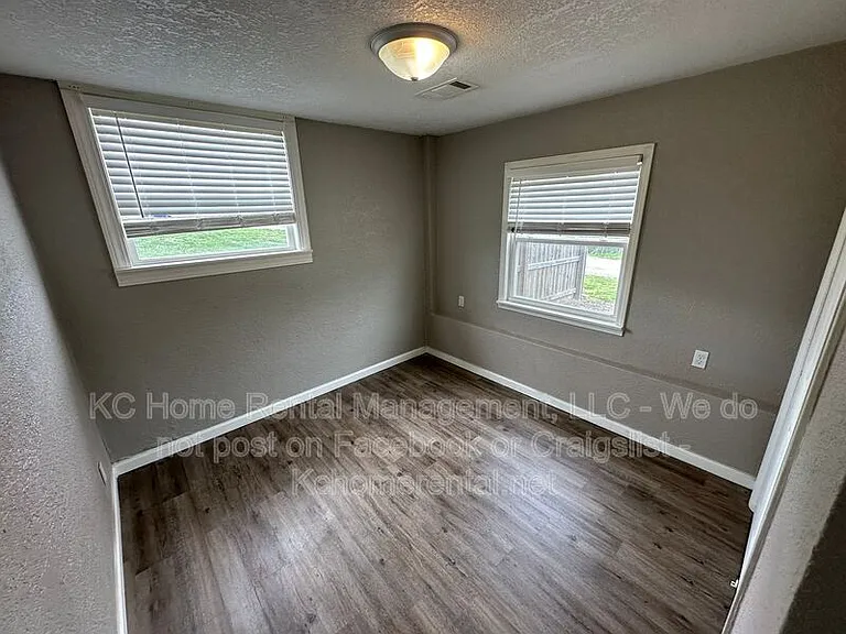 300 Hill St #A — Photo 28