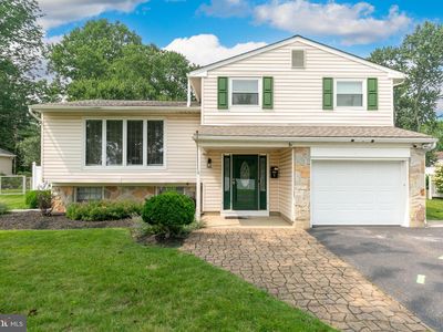 9 Arrowhead Dr, Marlton, NJ, 08053