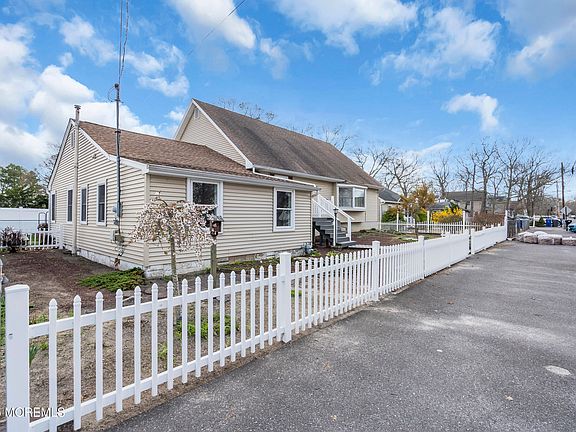 2nd image of 638 Barnegat Avenue