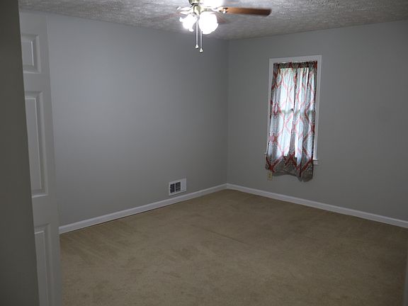 5th image of 994 Old Canton Rd