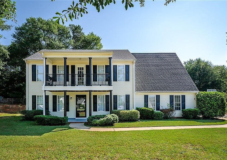 1st image of 112 Jasmine Ln
