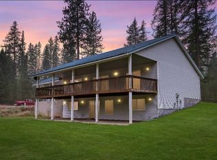 11012 E Whispering Pines Rd, Elk, WA 99009
