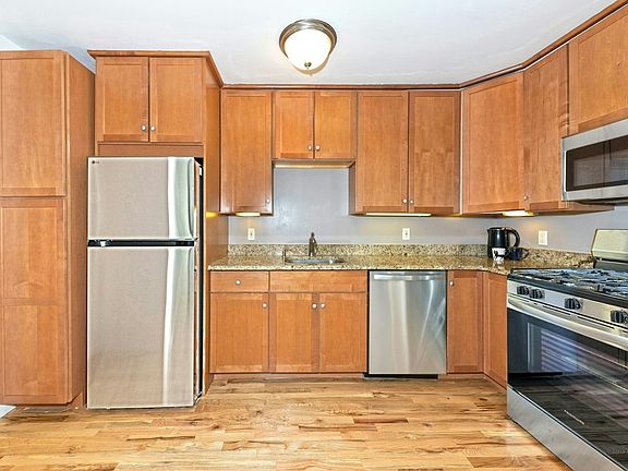 4th image of 69 E 130th St APT 4-E