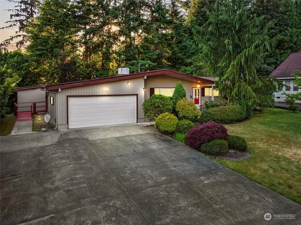 611 N 6th Street, Montesano, WA 98563
