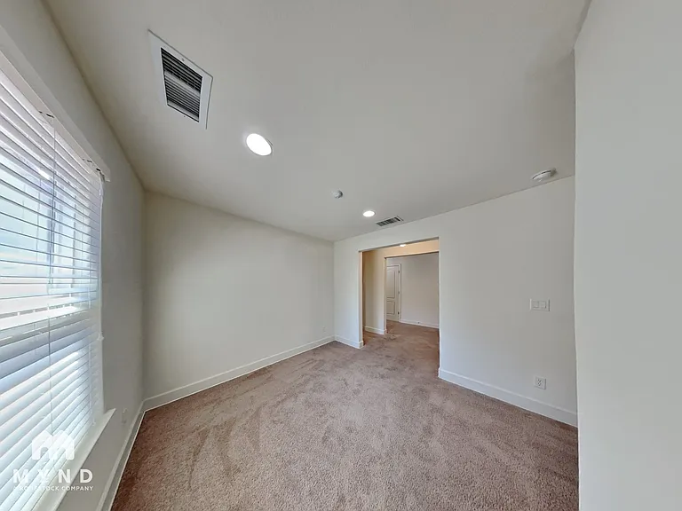 11680 Cervino Dr — Photo 18