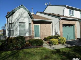64 Timber Ridge Dr #13, Holtsville, NY 11742