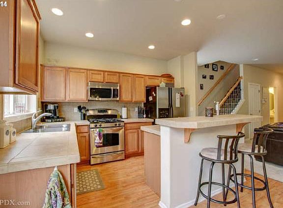 5th image of 3084 SE Kingswood Ave