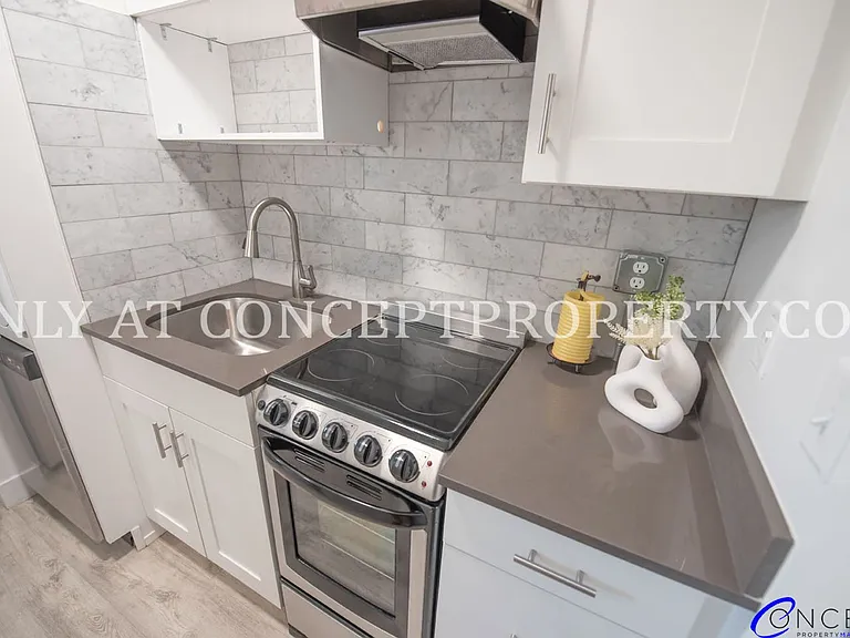First Avenue Flats — Photo 50