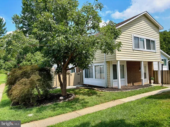 12602 Red Pepper Ct, Germantown, MD 20874
