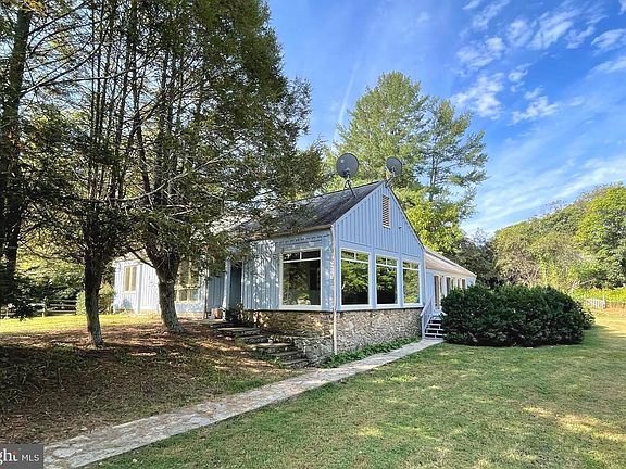 3rd image of 419 Rudasill Mill Rd