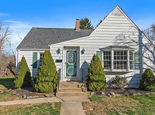 13 Lambert Dr, Norwich, CT 06360