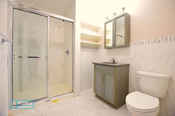 Rented by null | media 25