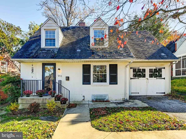 913 Adana Rd, Baltimore, MD 21208