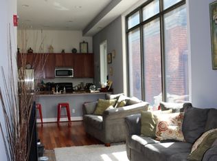 904 N Charles St APT 4, Baltimore, MD 21201