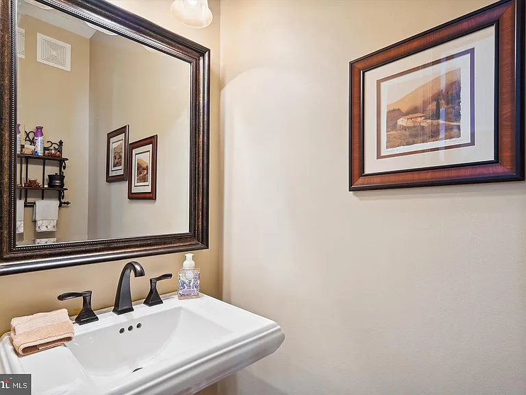 43074 Old Gallivan Ter — Photo 15