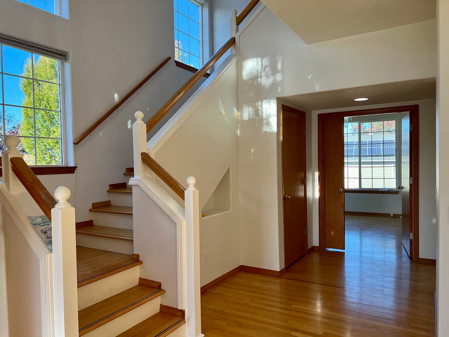 4 bed, 2.5 bath, 2202 sqft, $2,945 — Photo 2