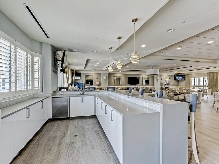 2640 Lake Shore Dr #2014 — Photo 77