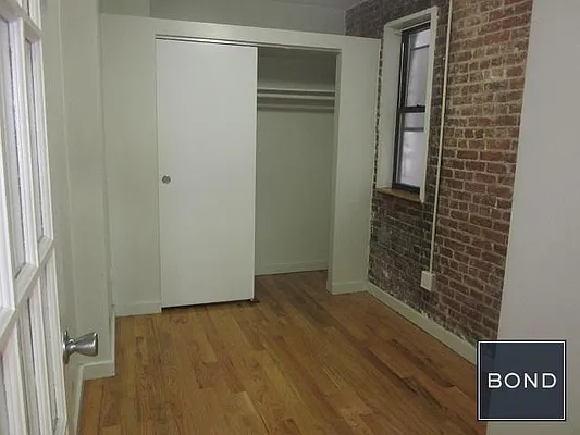 Rented by Bond New York | media 5