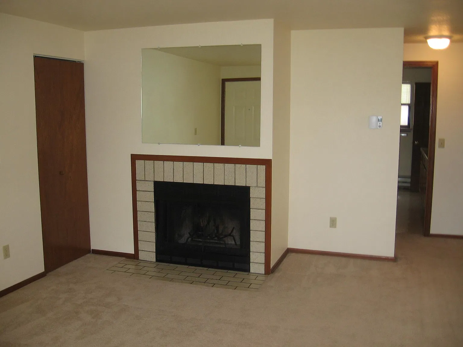2 bed, 900 sqft, $1,595 — Photo 1