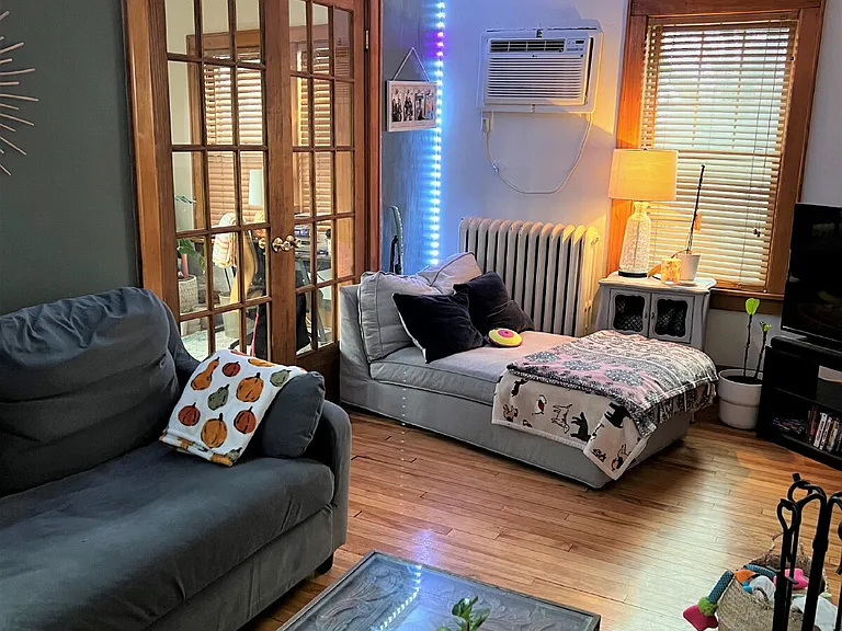 220 Marshall Ave #5 — Photo 1