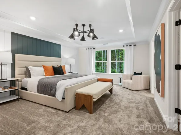 5615 Bay Rock Rd, Charlotte, NC 28215