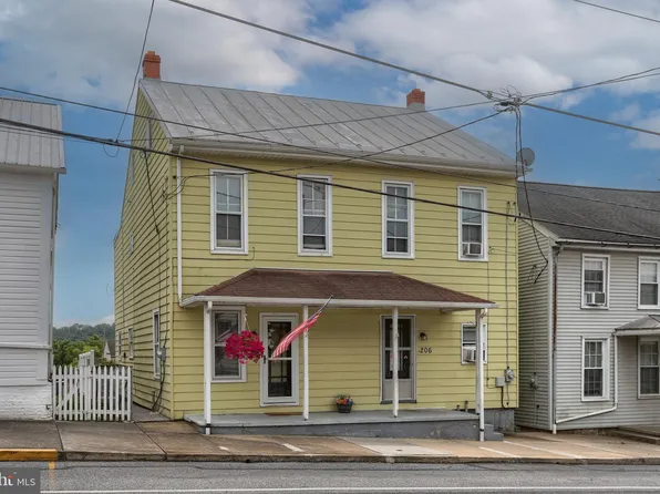 204 W Market St #206, Jonestown, PA 17038