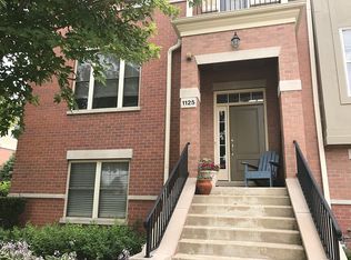 1125 E Port Clinton Rd, Vernon Hills, IL 60061