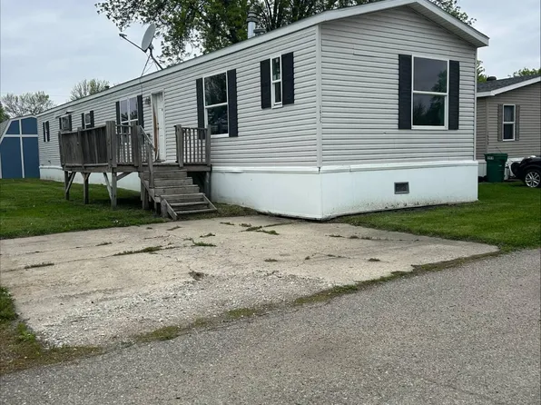 1635 10th St N, Wahpeton, ND 58075