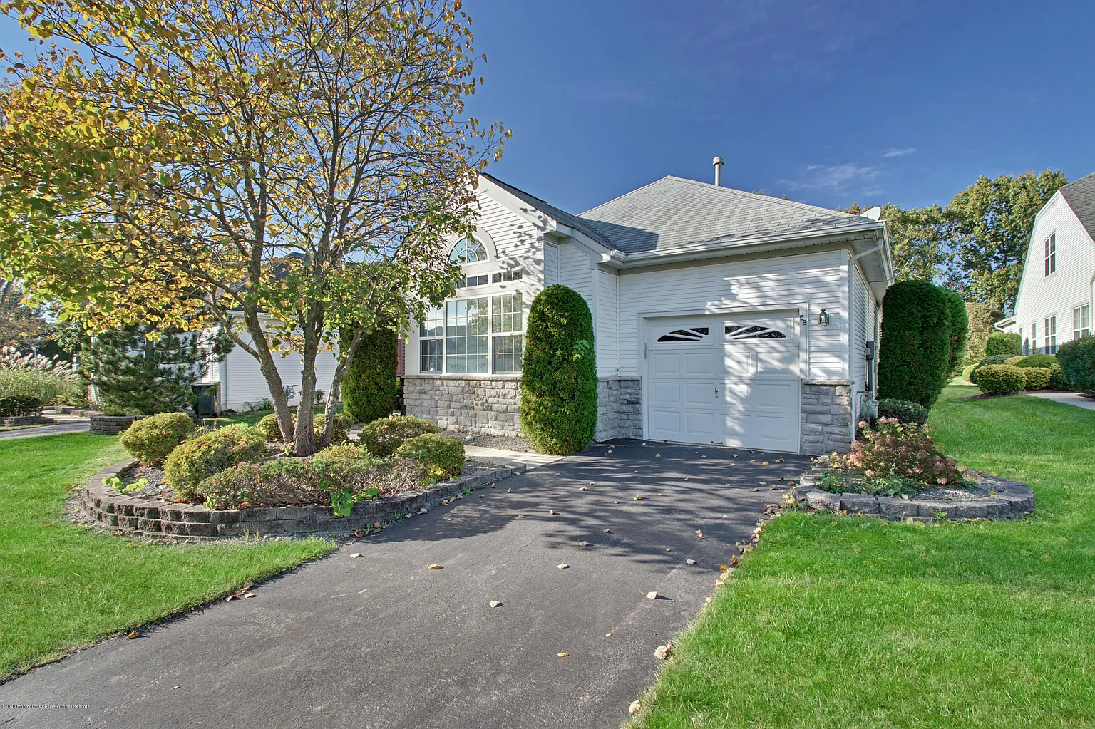 58 Isabella Dr photo 1