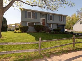 113 Chipper Dr, East Hartford, CT 06108